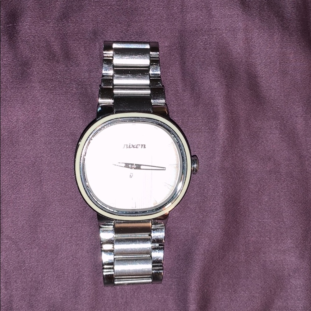 Nixon watch
